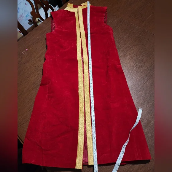 NWOT ... Red Sleeveless Vest / Coat with Gold Trim - Picture 2 of 7